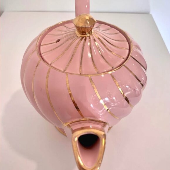 Vintage “Pink and Gold Swirl” Sadler Teapot 💖 - Picture 5 of 8
